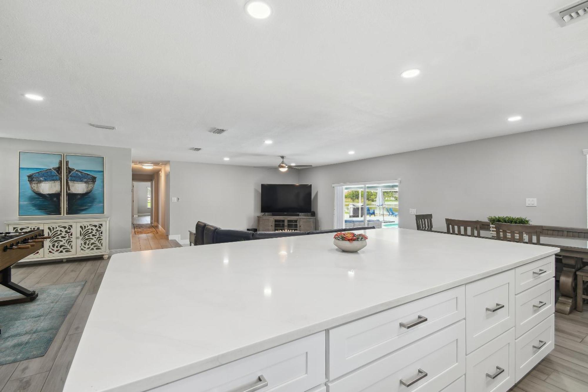 House Westchase Area. Heated Pool Waterfront! Ferienhaus