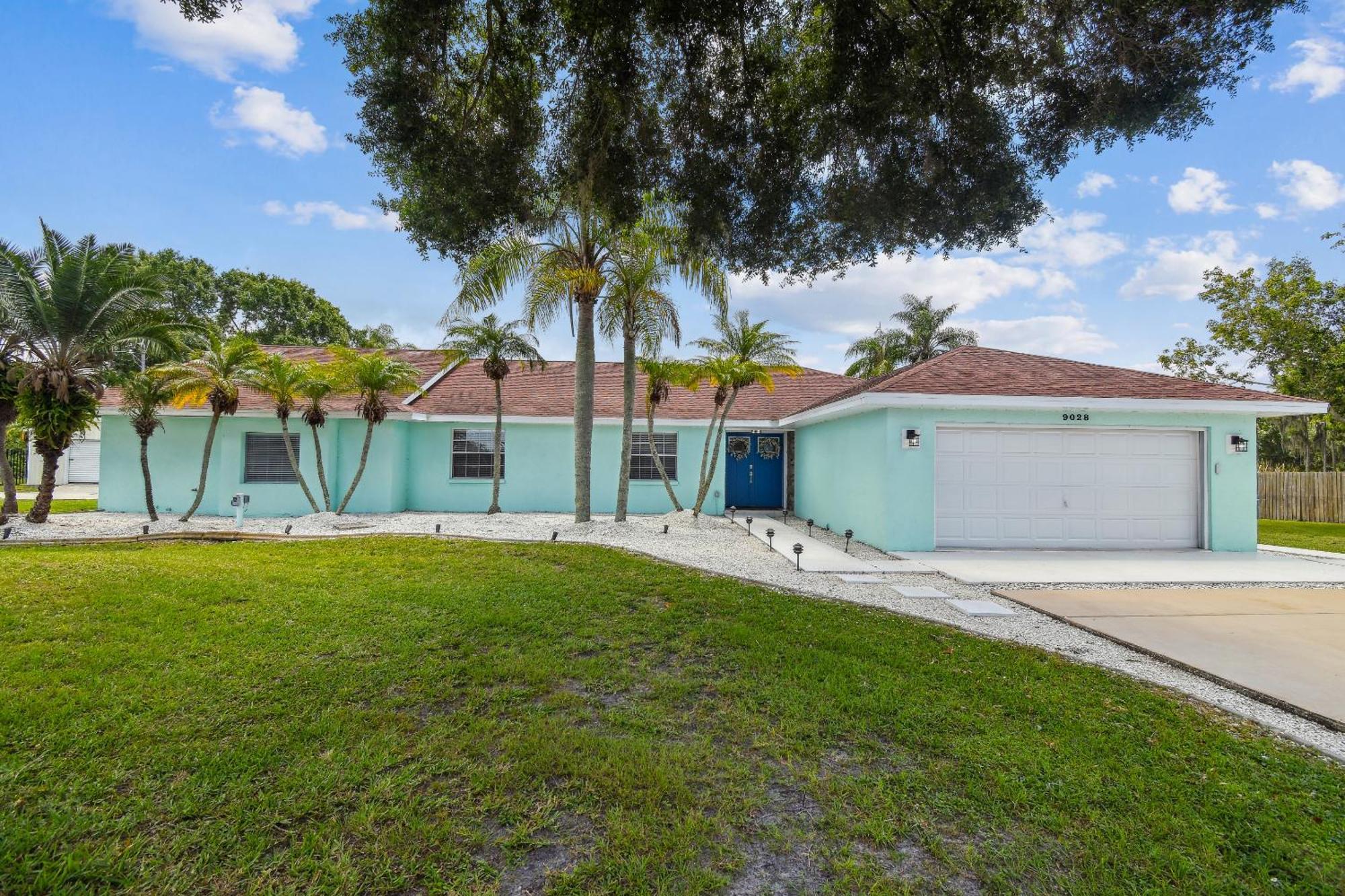 House Westchase Area. Heated Pool Waterfront! Ferienhaus Tampa