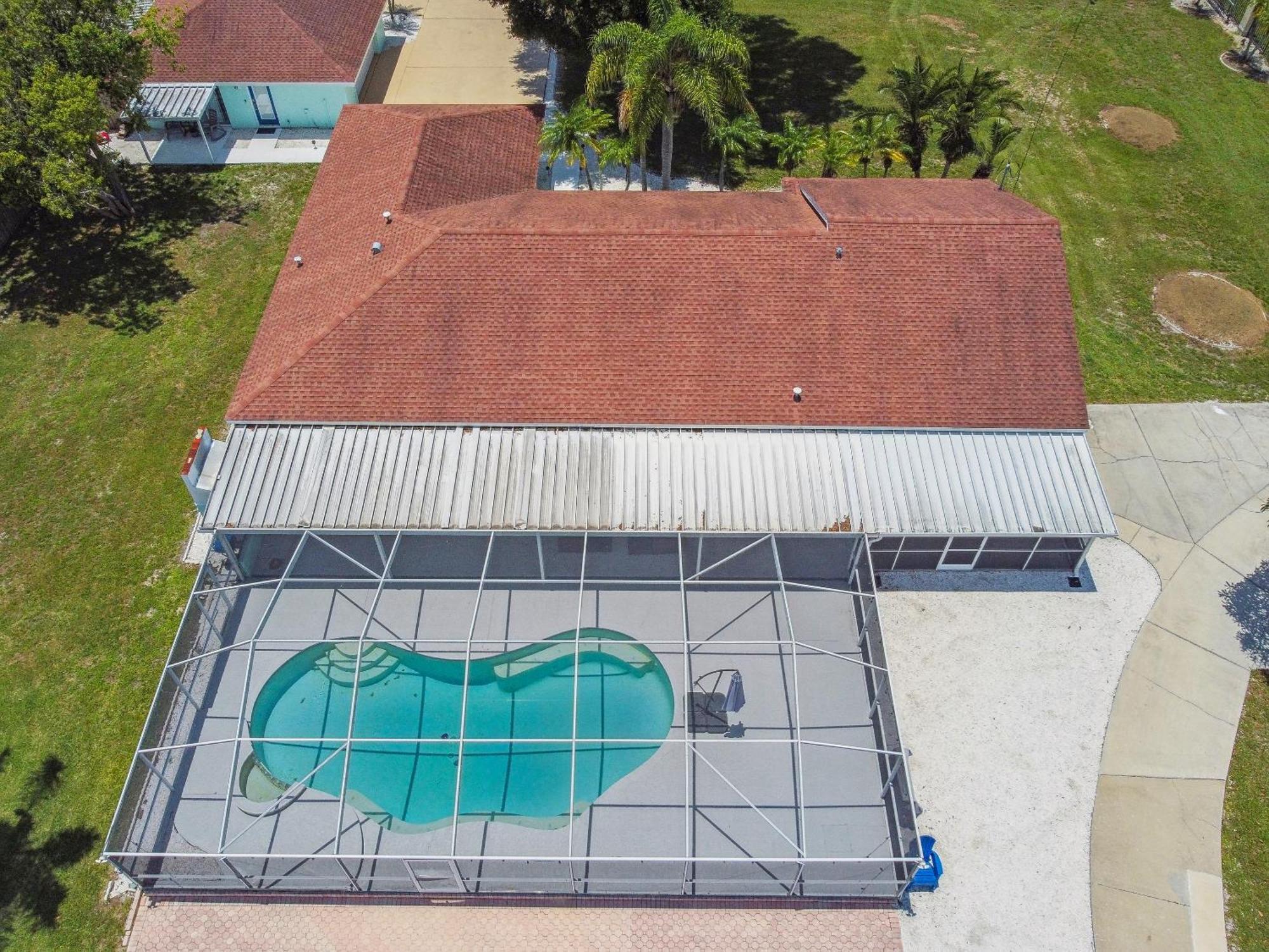 House Westchase Area. Heated Pool Waterfront! Сasa de vacaciones *