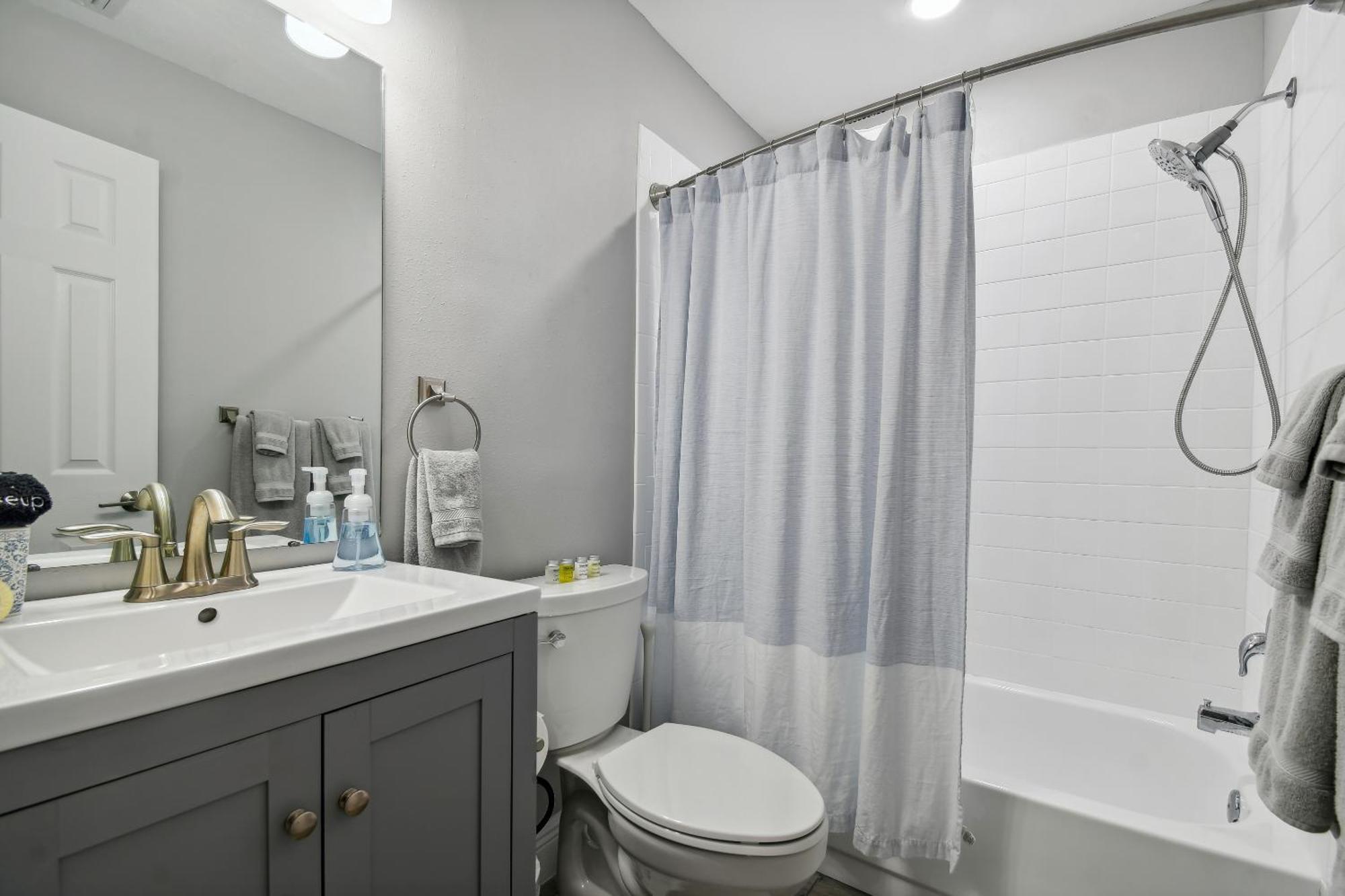 House Westchase Area. Heated Pool Waterfront! Сasa de vacaciones *
