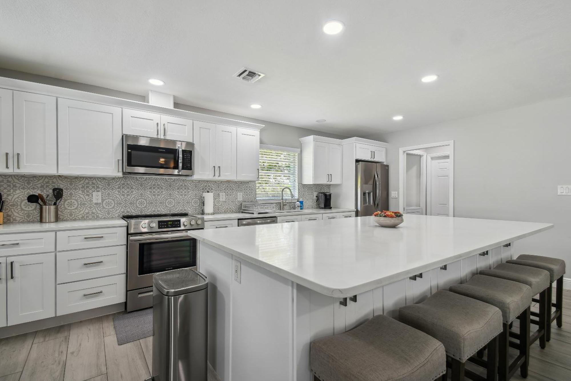 House Westchase Area. Heated Pool Waterfront!